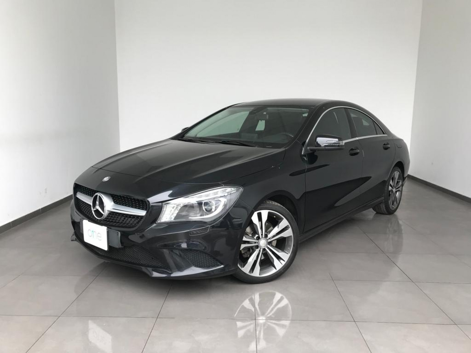 Mercedes Benz CLA 200 US 28,900